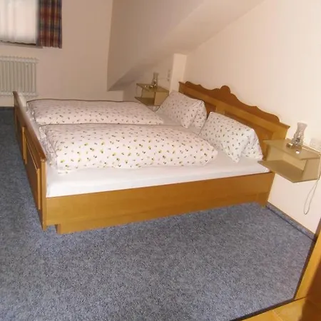 Pension Elsendorf Guest house