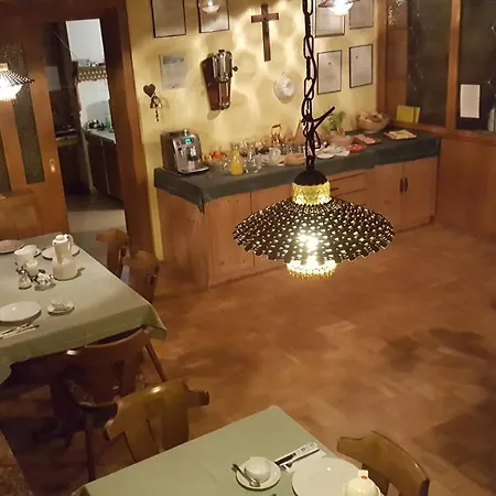Pension Elsendorf Guest house *